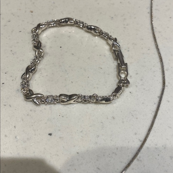 Silver multi crystal Unicorn Pendant chain and crystal Bracelet Set - Picture 5 of 6